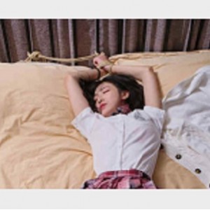 一米八优质美女大梨子资源合集，5.9G视频大小，身材高挑美腿尽显魅力