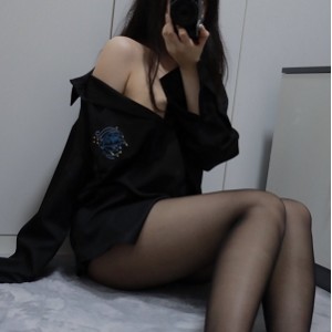 MomoYih小合集：36V，2三人游，10.9G视频，百度盘