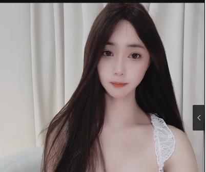 美得不可方物，Aricia爆火！身材颜值完美，五官精致，车灯形状完美！（视频时长：3小时）