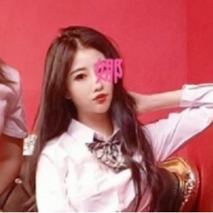 商品雅典娜娜私拍美脚烧鸡吃瓜瑜伽视频，一览无余，v+2G，百度盘