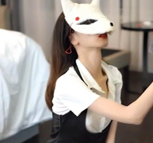 软学姐最新私拍展示视频10V，1.3G