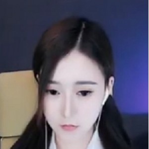 盛鸽直播视频：新鲜有鱼，露脸展示