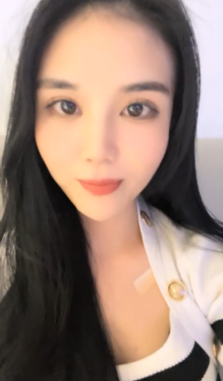 精选尤物女神新人小美按摩按摩约会互动视频完整版