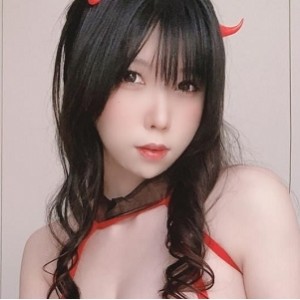 限时特惠P站大神作品-白小女友用白摩擦，让我欲罢不能1V-126M