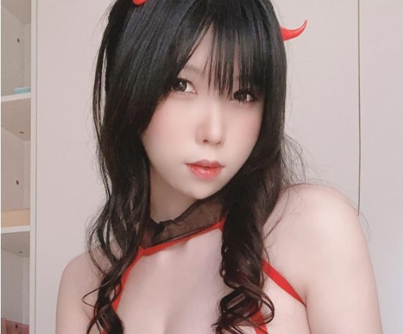 限时特惠P站大神作品-白小女友用白摩擦，让我欲罢不能1V-126M