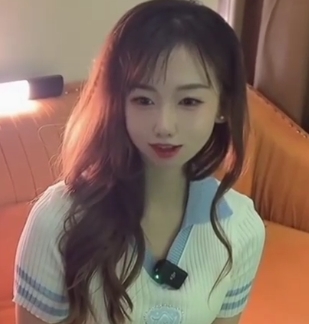 [转载搬运]超人气大罩杯少女小桃酱以身偿还世界杯赌约1V+439M[百度盘]