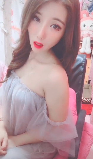 限时抢购抖音女神作品合集，小姐姐若隐若现，身材丰腴颜值爆表！