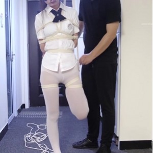 白丝JK指教小妹子失眠捆绑棒子呻吟百度盘