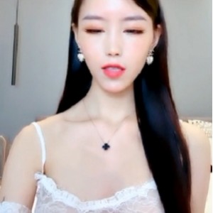 极品成熟主妇大神系列：金钱诱惑，欲火焚身