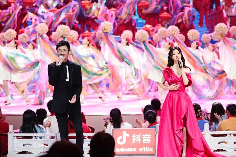 2022年辽宁卫视春节联欢晚会:4K高码率,中字,抖音,传统文化与现代美学完美结合,明星精彩表演,精彩瞬间!《2022辽宁卫视春节联欢晚会:传统与现代完美结合,明星精彩表演!》