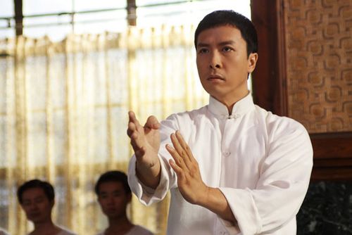 《甄子丹电影珍藏版APP：极速下载、在线视频播放、原画倍速播放，让你轻松观看甄子丹电影作品！》