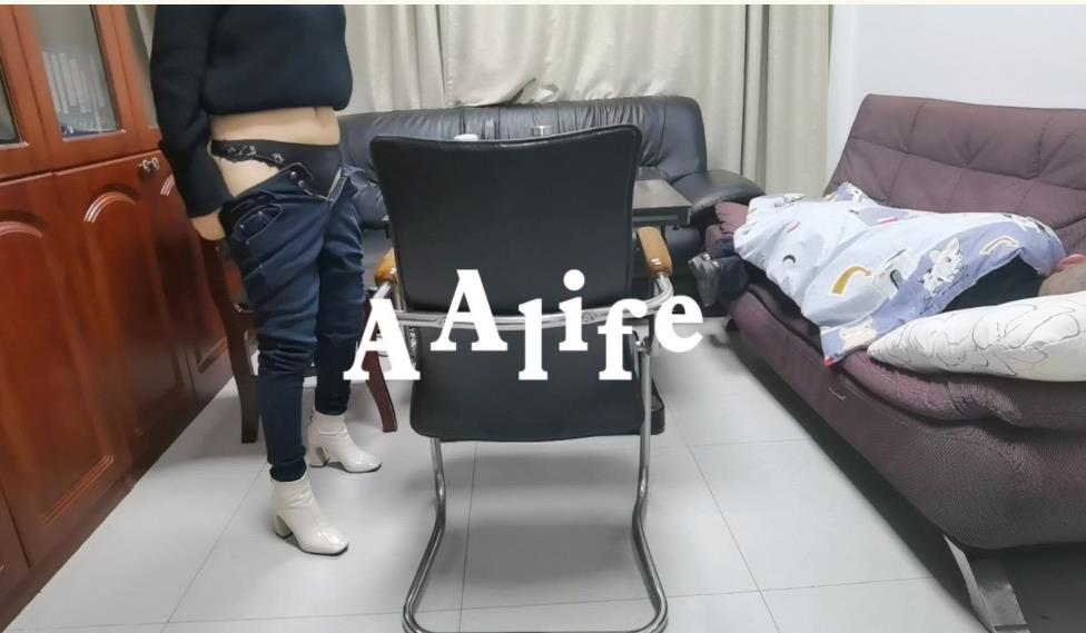 最新某推超火爆成熟女人ren+qi系列《aalife》最新露出完整合集_308P-1v-723M[百度云]