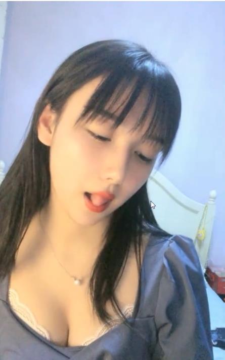 斗鱼新晋清纯女神,居然是一个清纯学生妹?!