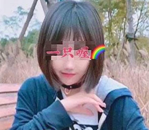 抖音上,一个被某推捧红的超萌妹子,成了抖音粉丝网红中的一股清流。