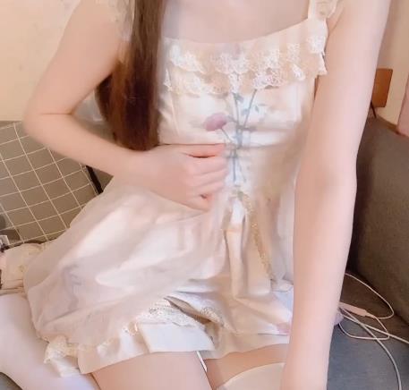 糖心妮酱,白丝猫猫袜,这个夏天,你还没拥有吗?