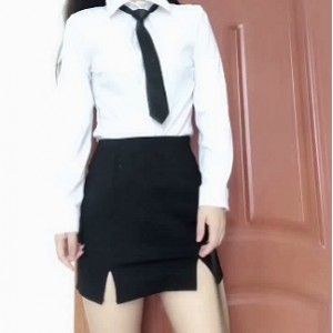 小草莓:仙仙女家教的作品,小妹子的颜值真高,太美了!