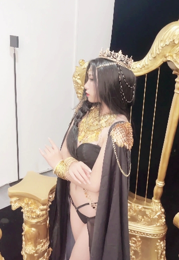 爆机少女喵小吉9月作品：T3+4K原版视图合集