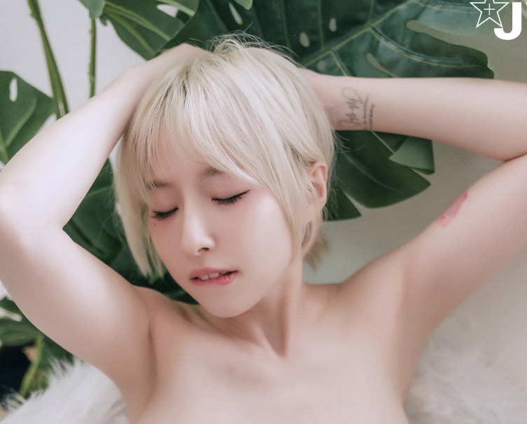 JVID神秘推出黎菲儿36套视频,每集17.9g,收藏55,百度115