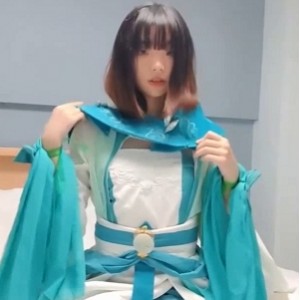 COS妹子小余7.28g合集：98个视频展现高超演技，备受收藏者追捧