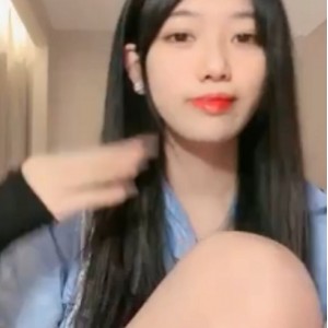 极高看点！高人气热舞女神阿楚全新视频上贤娆尺寸适中10G百度盘转载