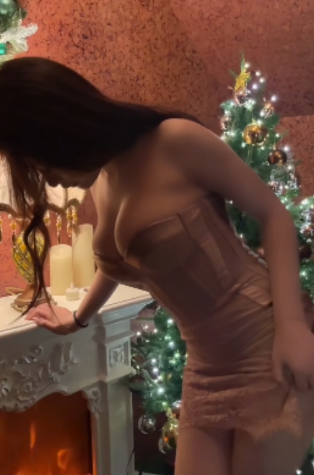 推特大罩杯崽酱微信VIP群：31个日常生活视频1.79G，解压密码15027925