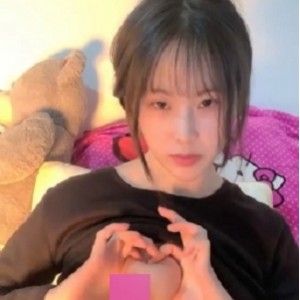 比心小姐姐凡达（2G）：真诚热情的直播魅力