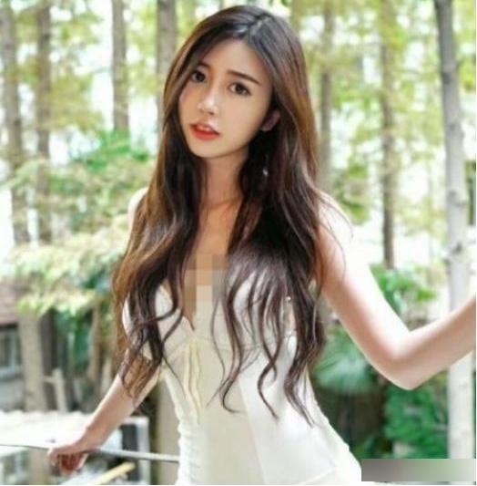 《萌汁》轻熟少女户外作品大合集视频丰富多样