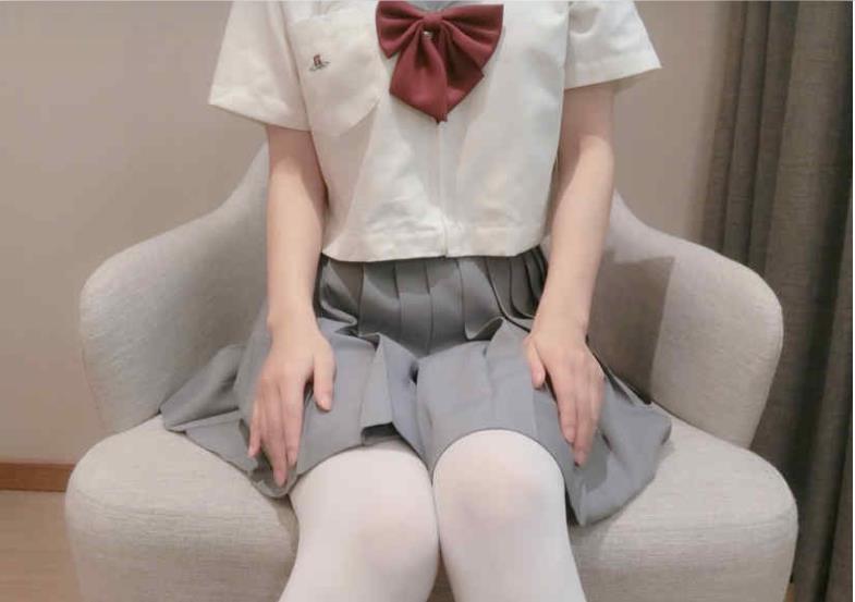 元气小美女洛美：人气妹子玩转任务，36套视频10.2G等你来看