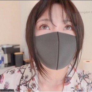 香港娃娃自拍视频大放送，2V-1.5G精彩内容尽在其中！