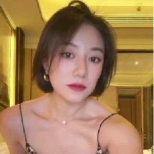 鹿瑶微密圈套图视频