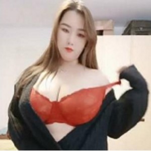 肉感主播坦克世界合集：高颜值丰满少妇妹子视频