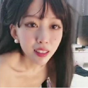 米拉女神：斗鱼主播黑丝水龙弹玩具表演1V，1.2G