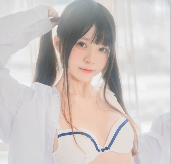 超美妹子Coser(桜桃喵)有尺度写真