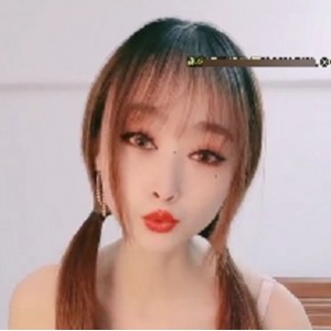 坚挺漂亮馒头小姐姐黑绦美腿翘臀视频资源1V+652MB