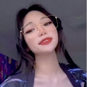 自行打包：商品需要自行打包only第二弹：商品为第二弹的产品nvnp：商品为nvnp品牌9g：商品重量为9克百度盘：商品可以在百度盘上下载或存储