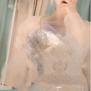 抖音小甜甜：颜值超模，粉丝经济夜场，获赠礼物收入！