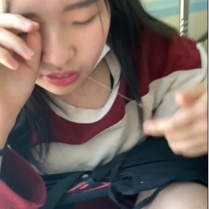 小美女嘴艺狂吐白沫1V视频488MB百度盘转载