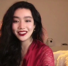 抖音必备颜值爆表的超薄网纱服