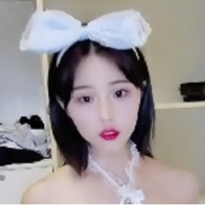 青涩女神女仆装，蝴蝶粉逼某处，百度盘转载搬运