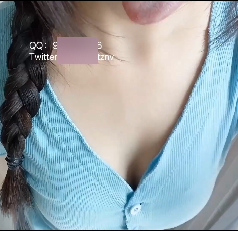 《白桃少女:网红性感迷人的24v+np+14G视频合集》