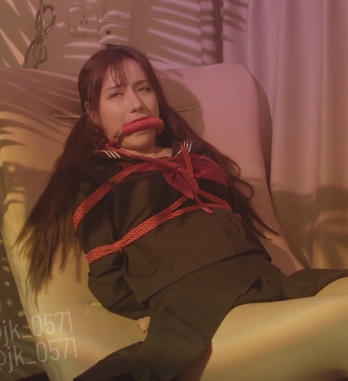 PornhubJK女友视频:9v3.2G,百度盘免费下载