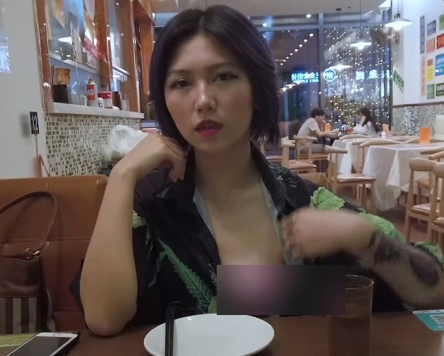 《虎牙妖娆成熟女人:美艳就是一种力量,让男士们跪地求饶》