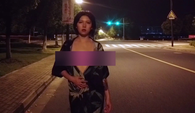 《虎牙妖娆成熟女人:美艳就是一种力量,让男士们跪地求饶》