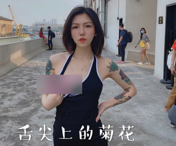 《虎牙妖娆成熟女人:美艳就是一种力量,让男士们跪地求饶》