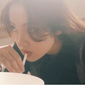 婕哥网红美女的百变脸蛋与眼眸，独具魅力的可爱婴儿肥与邻家小妹