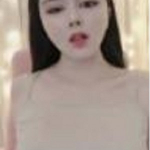 抖音网红花椒的火辣直播：15集视频合集，5.3G性感火辣身材才艺细腻皮肤大眼睛大方天生优质造型诱惑