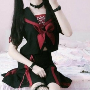 答：《妹子浮力姬小清殿下：古风涩情，白皙美腿、蚌壳绅士，9.5G视频合集》