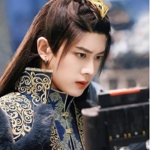 2022年，4K杜比视界超清画质，《与君初相识》42集全集驱动上线，让你体验最真实的视听感受！