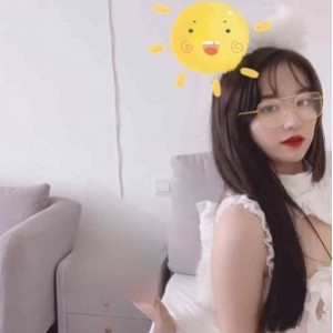 斗鱼精彩：不见星空瑾晓婷浮力姬网红脸白皙玉兔鉴赏