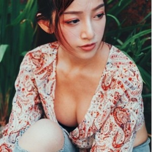 《解压牛逼大师：贵圈名人推特2109P95V+1.27G百度盘视频，B001-B700期B701期的强势来袭！》